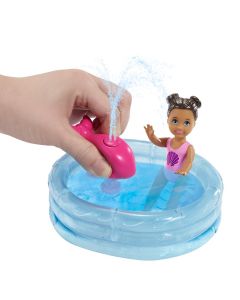 Barbie GRP39 babysitter Pool and Toddler